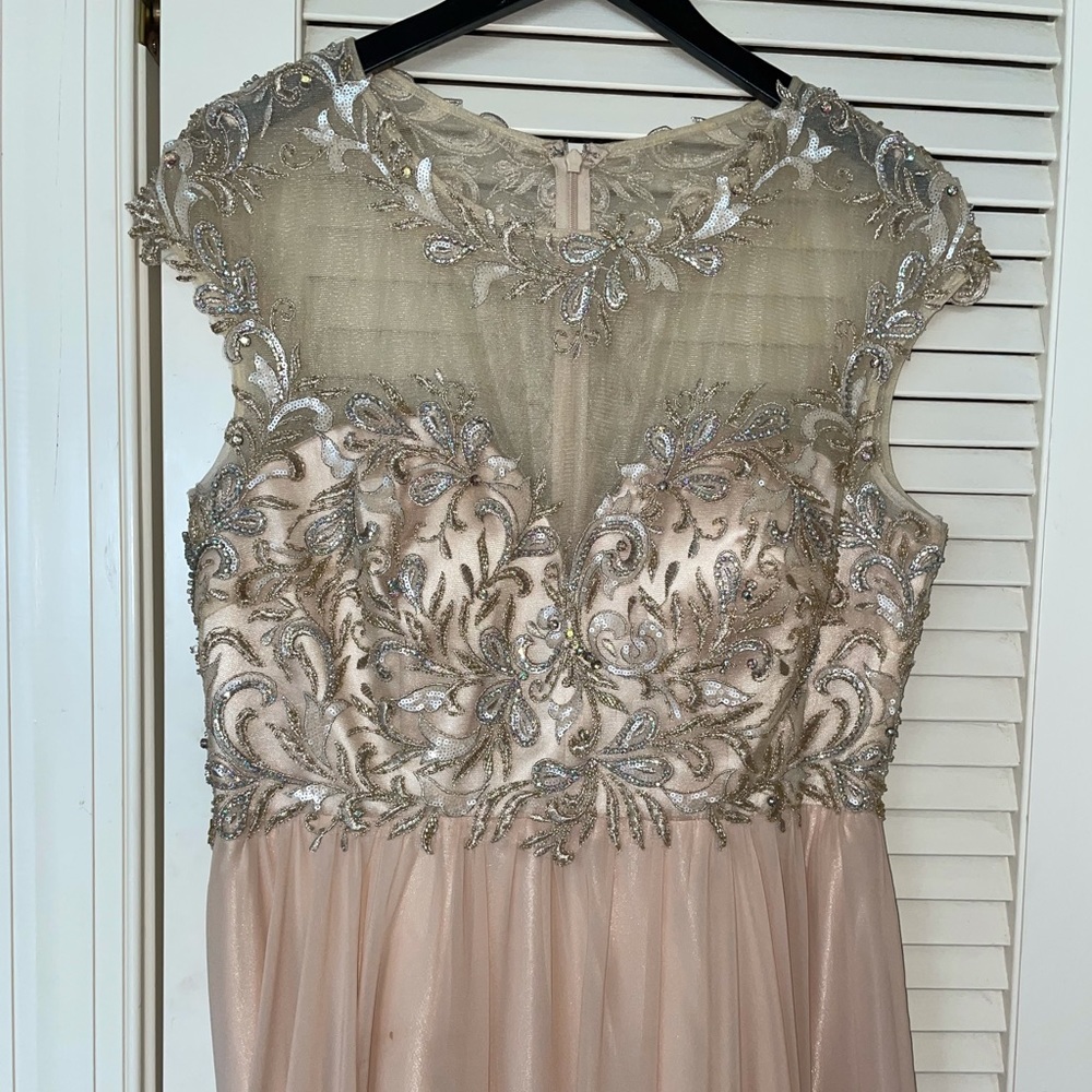 Prom / wedding dress